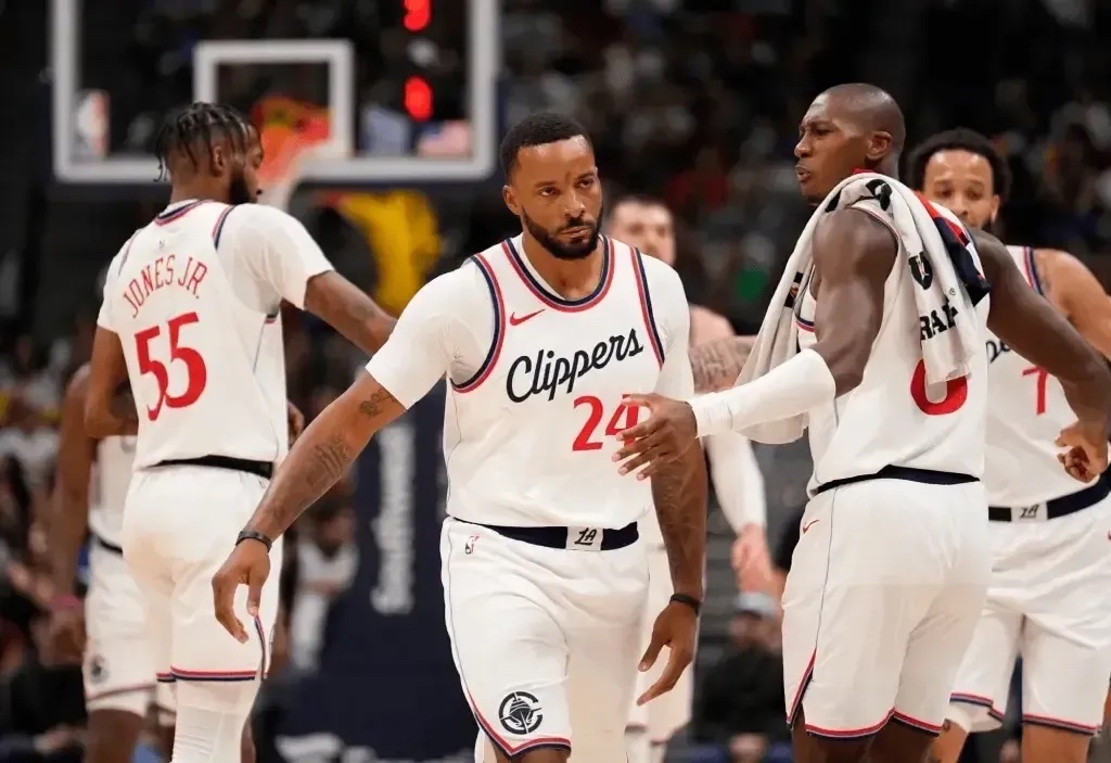九游游戏中心-包含今晨突围战来临，波特兰开拓者围绕NBA季后赛单刀错失，管理层满意，球队文化再被提及的词条